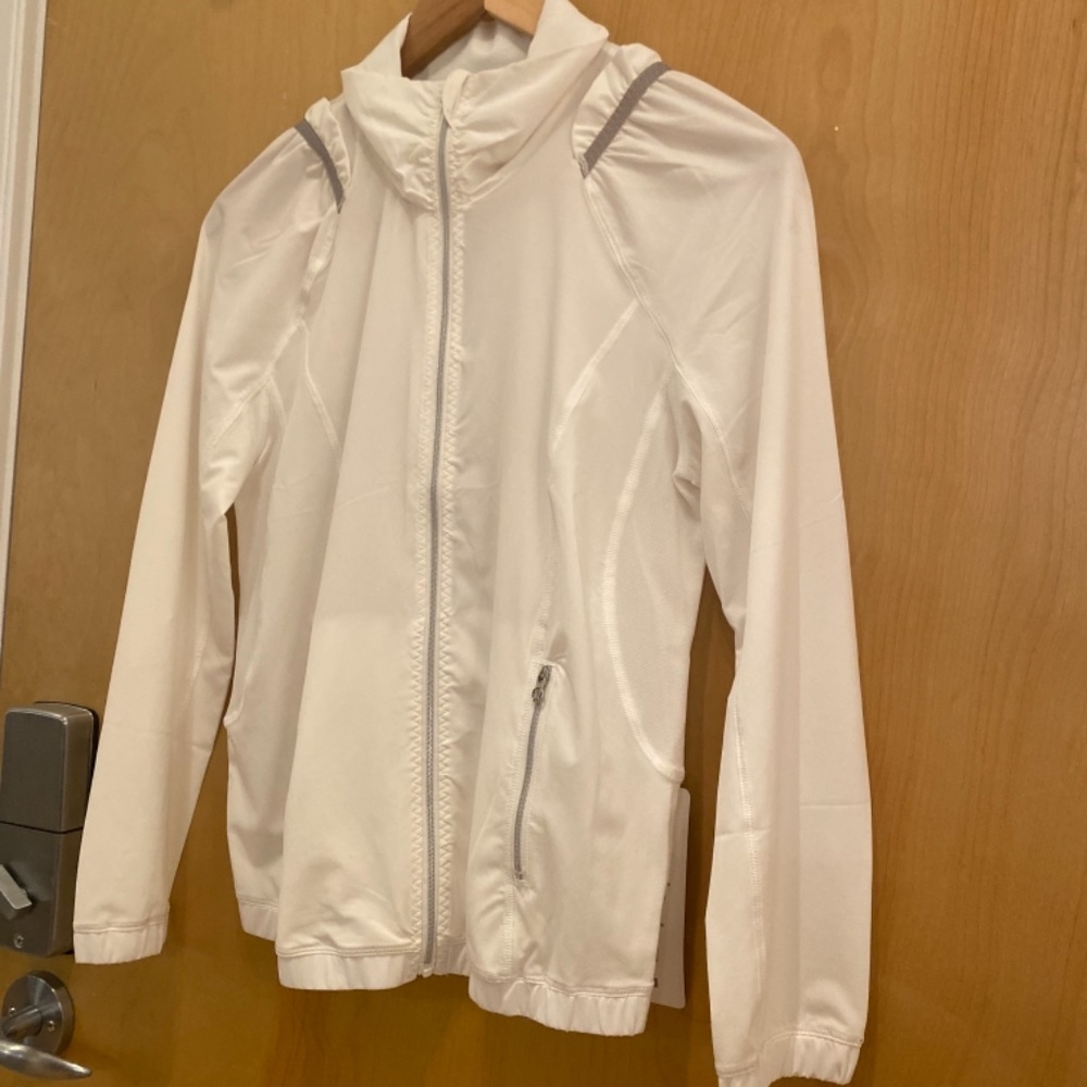 Lululemon light jacket - Picture 3 of 4